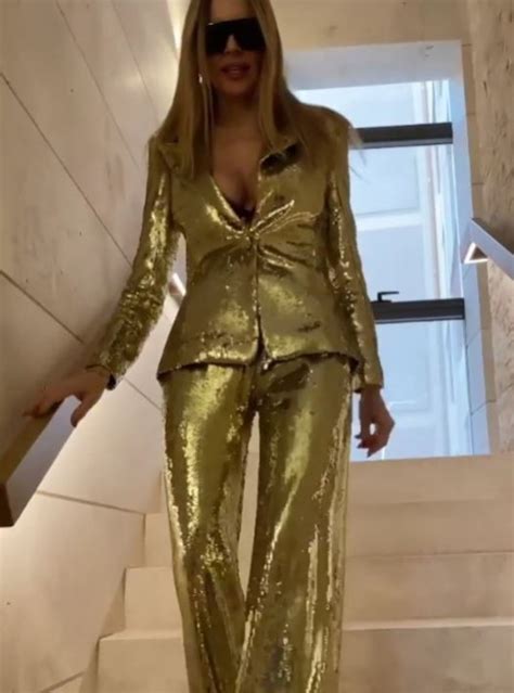Rusic began her career as a singer, then debuted as an actress in the 1982 film attila flagello di dio. Sotto il cappotto niente: Rita Rusic manda in tilt i ...