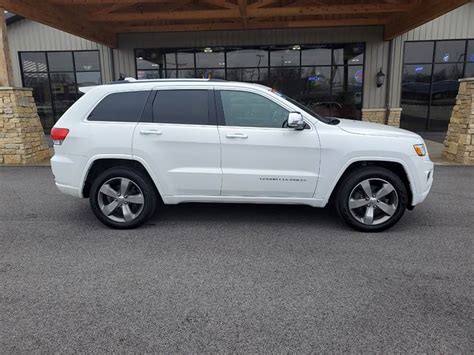 Gardening, snow removal, photo gallery. Premier Auto Source INC - Car Dealer in Terre Haute, IN
