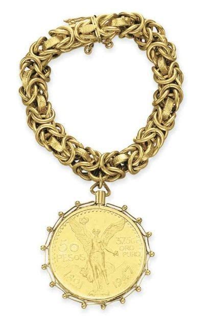 Elizabeth Taylors 14k Gold Bracelet With 1947 Gold Peso Coin Pendant