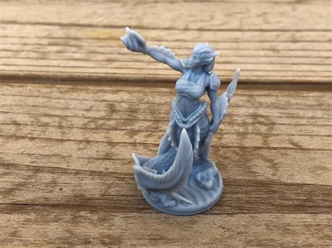 Female Merfolk Atlantis Warrior Mermaid 28mm Miniatures Resin Etsy
