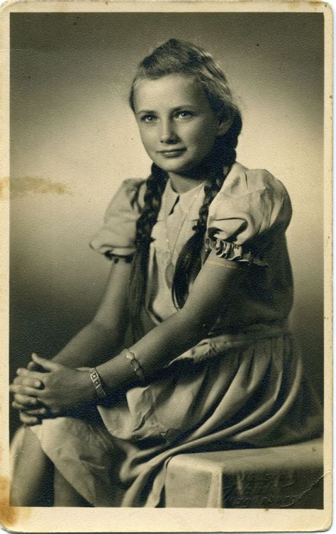 RPPC Portrait Of A Girl Germany C 1940 German Girls German Women