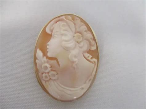 Vintage 14k Yellow Gold W Carved Shell Cameo Brooch Pin ~ Lovely Lady W