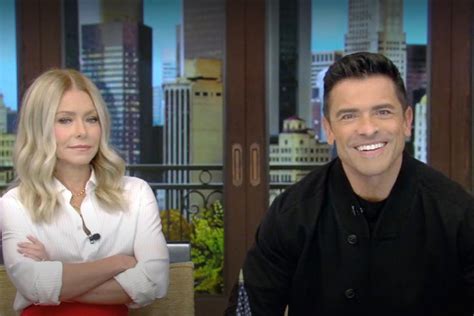 Kelly Ripa Roasts Mark Consuelos On ‘live For Ordering Her A Giant