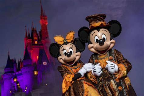 Mickeys Not So Scary Halloween Party Brings New Thrills To Classic