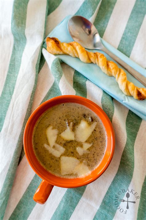 Creamy And Chunky Mushroom Soup