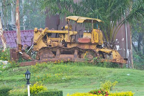 Old Front End Loader — Stock Photo © Redthirteen1 36569551