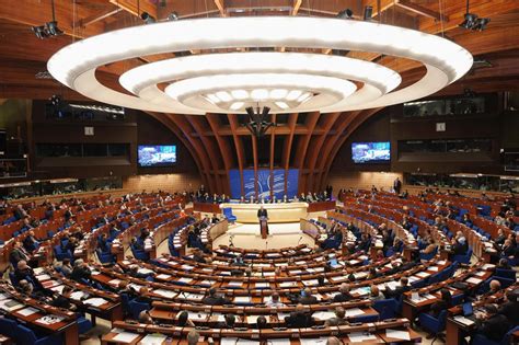 Retorno Tumultuoso De Rusia A La Asamblea Del Consejo De Europa Mundo