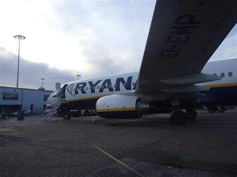 Planning to fly to london? Review of Ryanair flight from Dublin to London in Economy