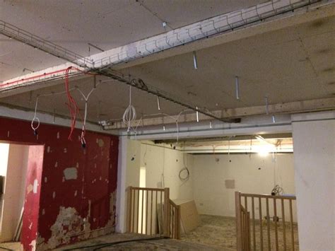 At selco, our selection of mf ceiling systems enables you to build suspended ceilings quickly and easily, whether you're working on a new build or refurbishment project. MF Ceiling in Axminster, Devon - GM Ceilings