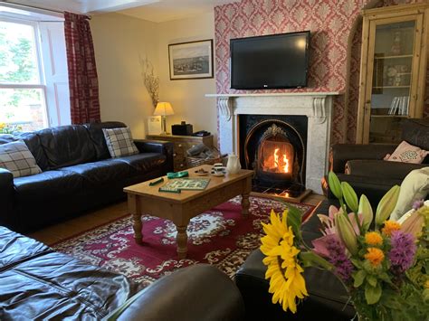 North Yorkshire House Sleeps 18 Near Scarborough Acacia Cottages