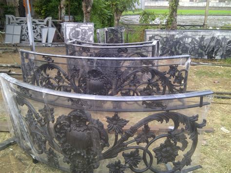 Untuk urusan desain, pagar rumah juga memiliki banyak perubahan. TRALIS PAGAR, BALKON, RAILING TANGGA, BESI TEMPA KLASIK