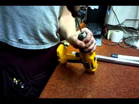 Jul 23, 2019 · using the drill to remove the bit 1. Keyless Chuck Removal - YouTube