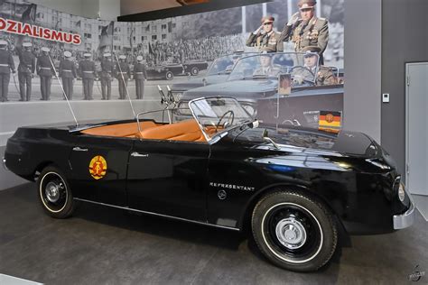 The horch p240 or sachsenring p240 was a luxury car built by the veb kraftfahrzeugwerk horch zwickau in east germany between 1955 and 1959. Sachsenring P 240 Fotos - Fahrzeugbilder.de