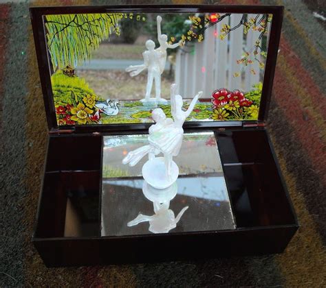 Ballerina music boxes can make the perfect gift. Retro Ballerina Jewelry\/music Box with Floral Painted Mirror | Music box ballerina, Musical ...