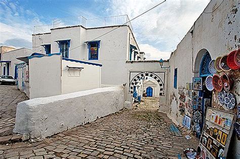 Exploring Sidi Bou Said