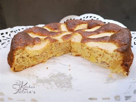 Accendete il forno portandolo a una temperatura di 170°, imburrate e infarinate uno stampo alto da 24 cm. Torta di mele Dukan senza tollerati La ricetta - Fulvia's ...
