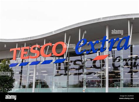 Tesco Store Front High Resolution Stock Photography And Images Alamy