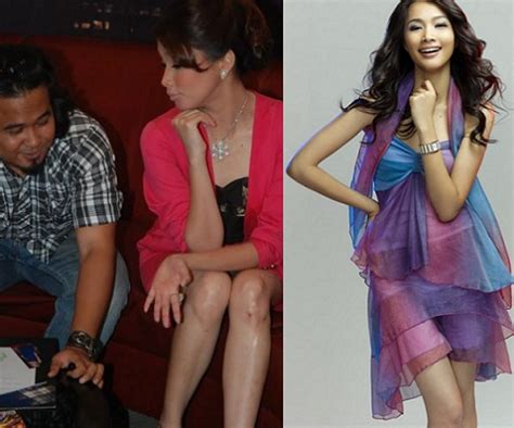 Malaysian actress, model and tv host. Scha Al-Yahya tampil seksi dengan baju pink paras paha