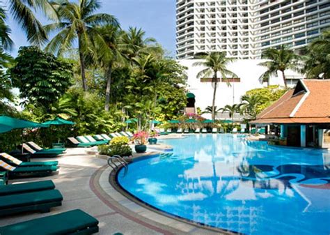 Cheap Holiday And Hotel Deals At The Royal Orchid Sheraton Bangkok With