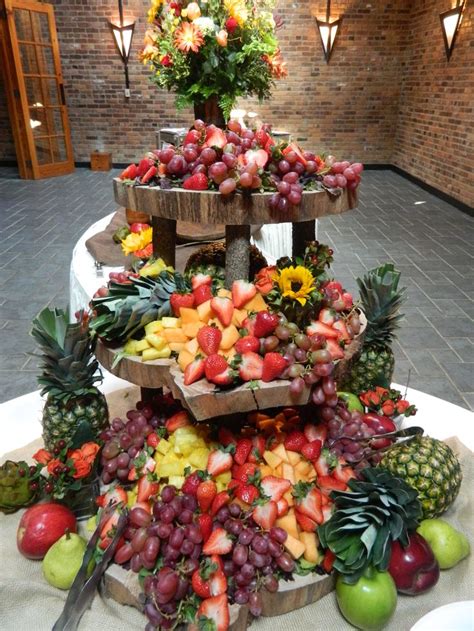 Pictures Of Fruit Trays For Weddings