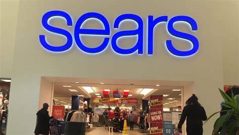 Sears In Oakland Mall To Close