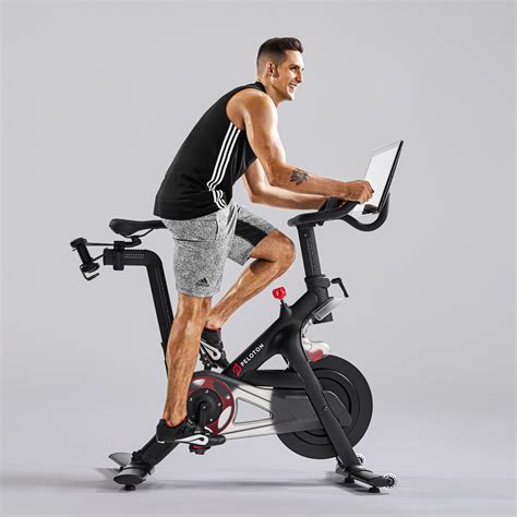 Life Fitness' IC6 Indoor Cycle is a Peloton rival with free spin 