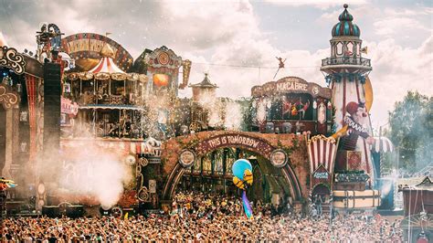 En het alternatieve muziekevenement van belgië wordt nu ieder jaar gehouden aan het eind van de zomervakantie. Tomorrowland 2020: Line-Up, Tickets und Preise | Männersache