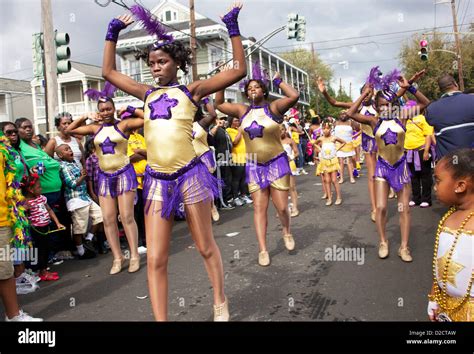 Female Marching Band On Mardi Gras Day New Orleans Stock Photo Alamy