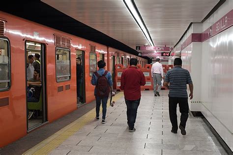 Metro Sevilla Zona Rosa Roma Norte Mexico City