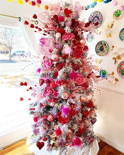 30 Amazing Valentines Day Tree Decorations Decor Home Ideas
