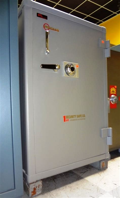 24 Mosler First Security Safe Company