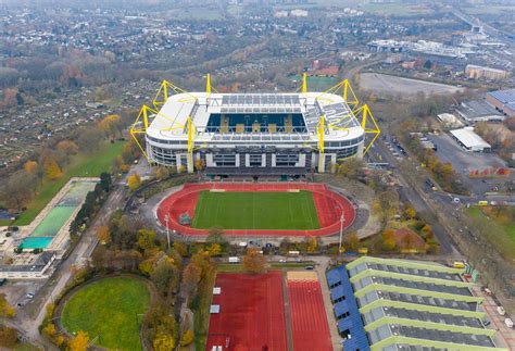 We did not find results for: Luftbild zeigt das BVB-Stadion Dortmund Signal Iduna Park ...