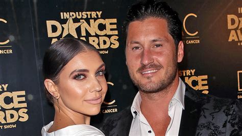 Dancing With The Stars Pros Val Chmerkovskiy And Jenna Johnson Tie