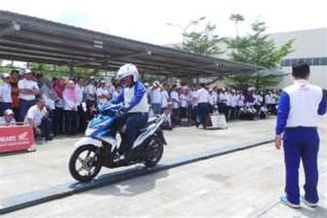 Tidak heran jika gaji umr jepara atau gaji umk jepara berbeda dengan daerah lain. Gaji Pt Kubota Semarang - Tentang Kubota Pt Kubota Indonesia Pt Kubota Indonesia / Lihat review ...