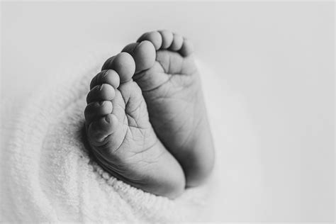 Newborn Baby Feet Black And White Img Abbey
