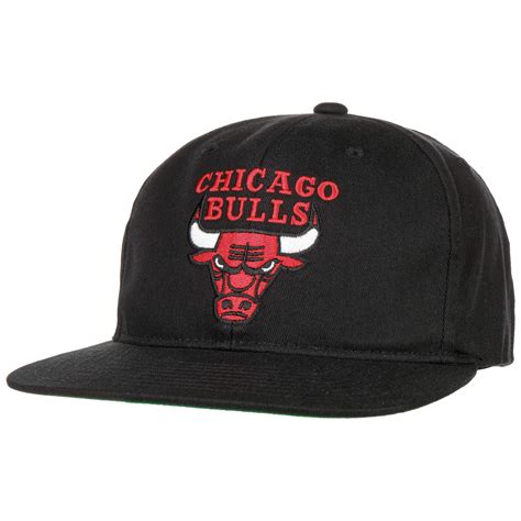 Deadstock Bulls Cap By Mitchell And Ness 3795