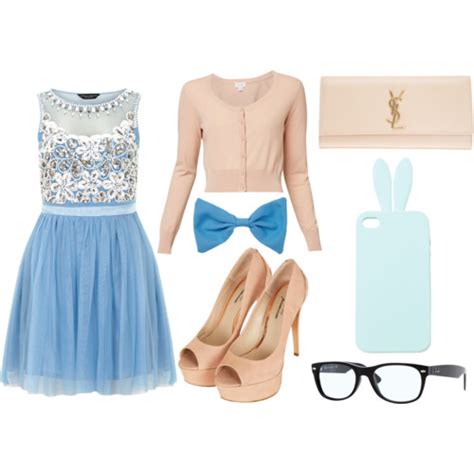 It's reported zooey's older sister emily deschanel, a star in the television series bones, was also present. Wedding Guest Look: Zooey Deschanel | Wedding Blog ...