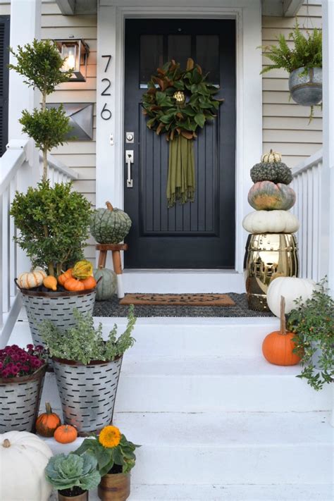 30 Fall Porch Decor With Pumpkins Decoomo