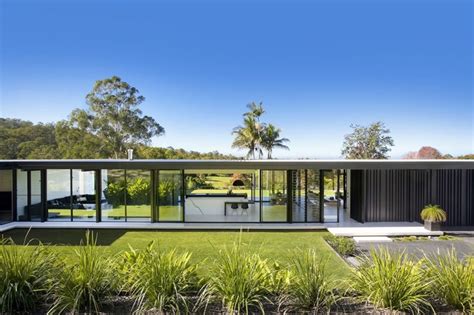 Australias Glasshouse Blends Minimalism With A Tropical Resort Like Twist