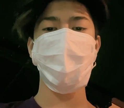 Poto Anime Cowok Pake Masker - Gambar Kartun Cowok Keren Pake Topi - All About Cow Photos