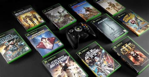 Negro con cable clásico gamepad controlador de la tecla de mando para xbox consola. Xbox resalta que puedes jugar a más de 500 juegos clásicos ...