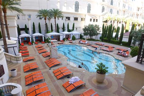 Caesars Palace Pool One Of The Best Pools In Las Vegas Cloud