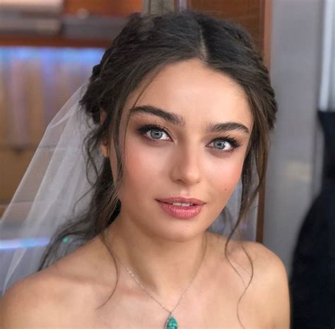 Ayça afşin turan kimdir, kaç yaşında, boyu ve kilosu kaç? Giz adlı kullanıcının Ayça Ayşin Turan panosundaki Pin ...