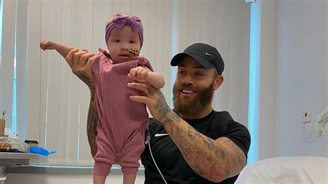 The former footballer and reality tv personality shared the news on his official instagram page. Nach zweiter Chemo: Ashley Cains Baby braucht weitere OP! | Promiflash.de