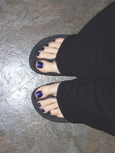 blue toenail polish flip flops in my comfy fit flops flickr photo sharing