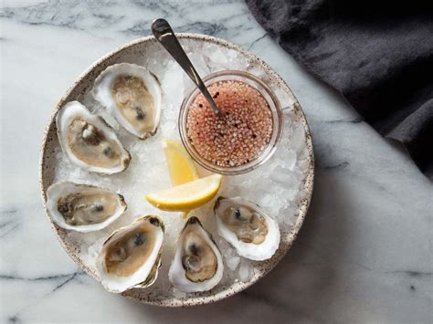 How To Serve Raw Oysters At Home