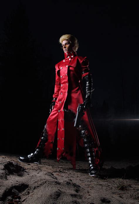 vash the stampede cosplay by elffi on deviantart