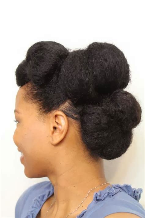 Discoveringnatural is a blog dedicated to helping people with their natural hair and transitioning hair. Easy Up-Do on Stretched Natural Hair - Curly in Colorado