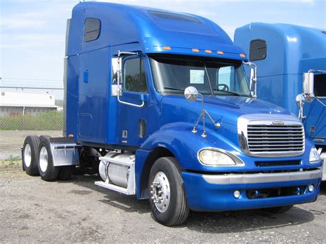 Freightliner Columbia photos - PhotoGallery with 11 pics| CarsBase.com