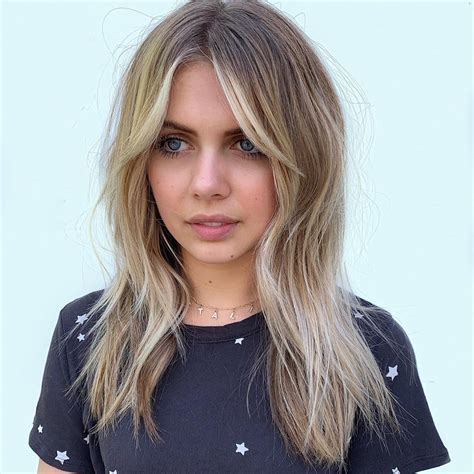 Short hair with curtain bangs cute short haircuts and styles women shorthaircuts in 2020 hair inspiration bangs curly hair styles bob haircut for round face. #curtainbangs hashtag on Instagram • Photos and Videos # ...